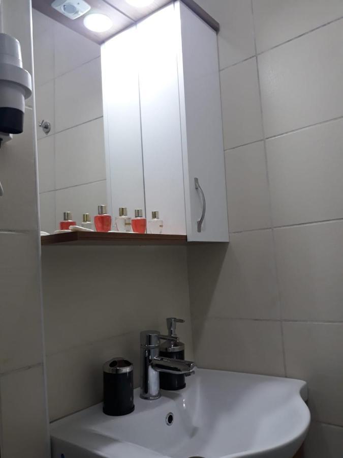 אפרטהוטל איסטמבול Taksim Pera Aparts מראה חיצוני תמונה